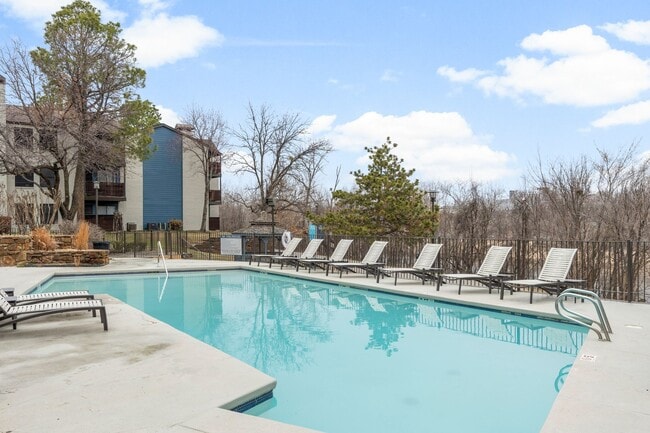 Waterside Apartments Tulsa