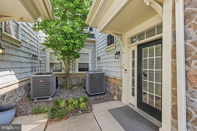 Photo - 13940 Greendale Dr
