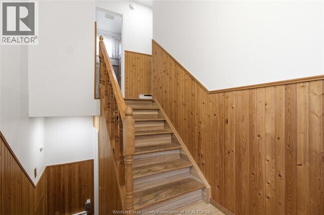 Photo - 1229 Arncliffe Pl