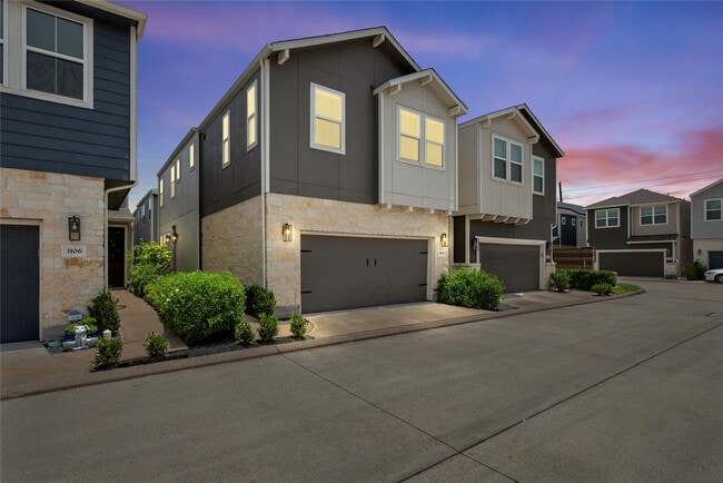 Photo - 3104 Planters Peak Dr