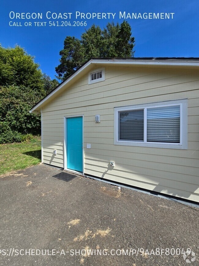 Building Photo - Updated Studio Cottage in NE Lincoln City Rental