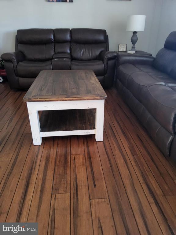 Photo - 613 Clubhouse Way