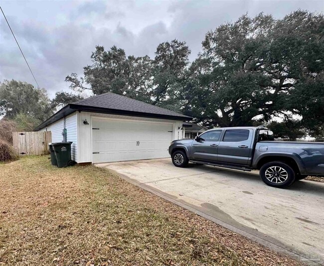 Photo - 8720 Fowler Ave