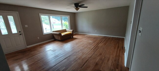 2137 Old Philadelphia Pike
