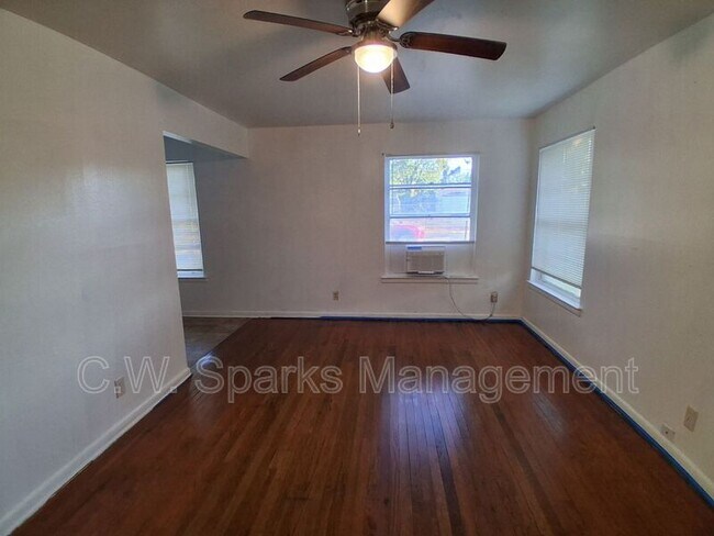 Photo - 3019 Avon St