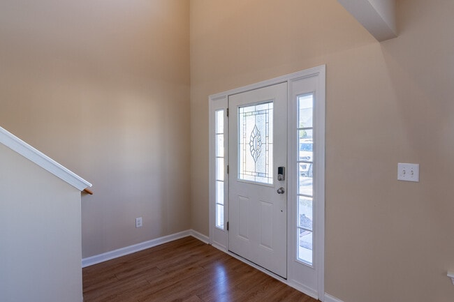 Photo - 700 Keyes Dr