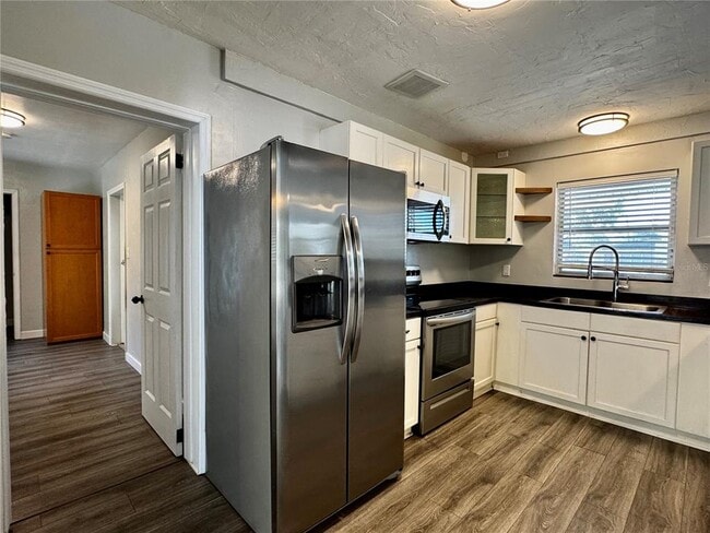 Photo - 2624 Sunnybrook Dr