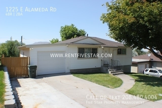 Photo - 1225 E Alameda Rd House