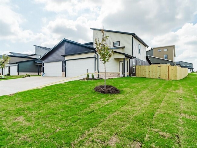 Photo - 1803 SW Casuarina Dr