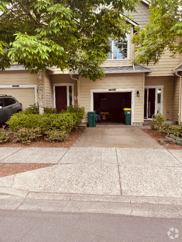 Building Photo - 16224 NW Fescue Ct Rental