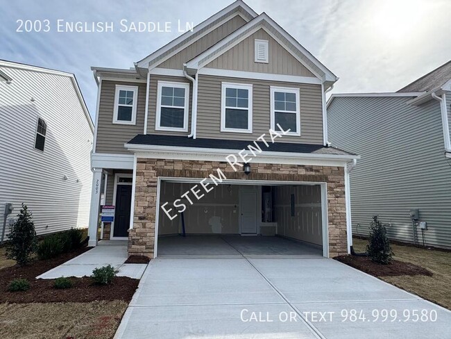 Building Photo - 2003 English Saddle Ln