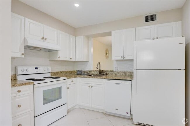 Building Photo - 24 Abbey Ln Unit 202 Rental