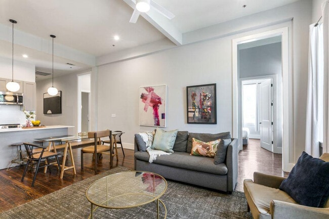Building Photo - 1430 St Charles Ave Rental
