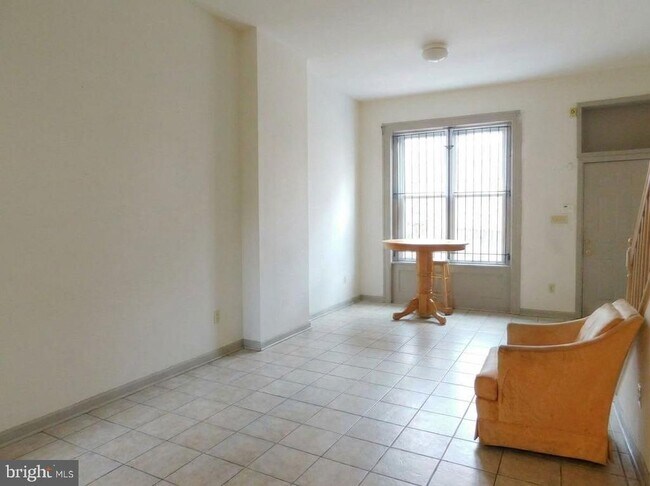 Photo - 2142 N Carlisle St