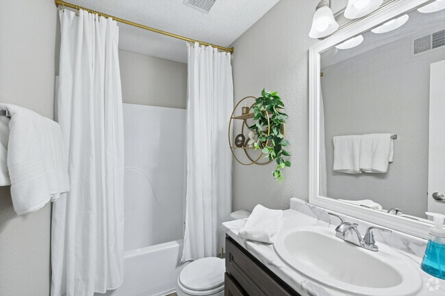 The Evandale - 2BR, 2BA - 1,027SF - Second Bathroom