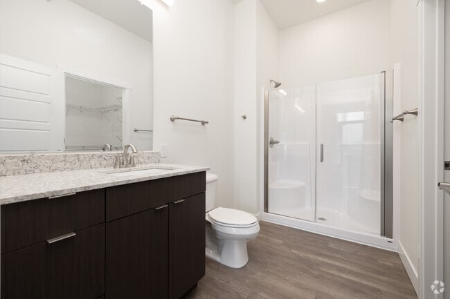 2BR, 2BA - 1,193SF - Primary Bathroom