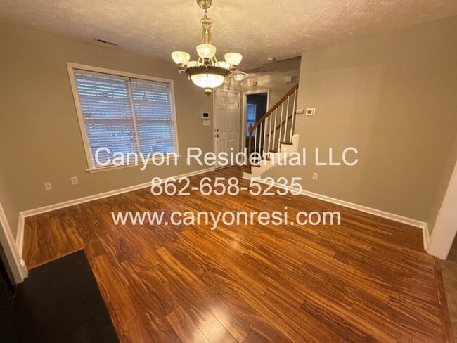 Photo - Beautiful home with 3 bedrooms!