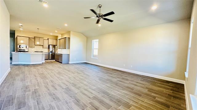 Photo - 2309 Blackcap St