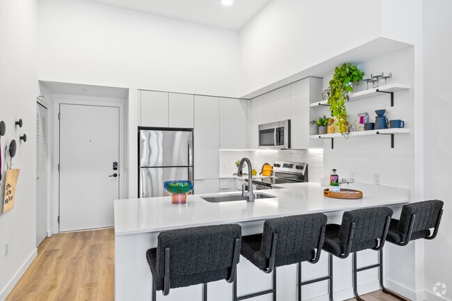 The Flora 1BR, 1BA - 656SF - Kitchen