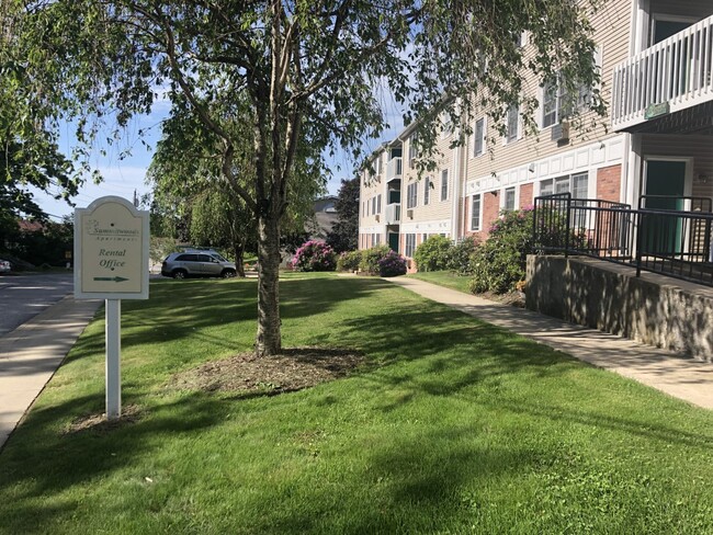 Building Photo - Summitwoods Apartments