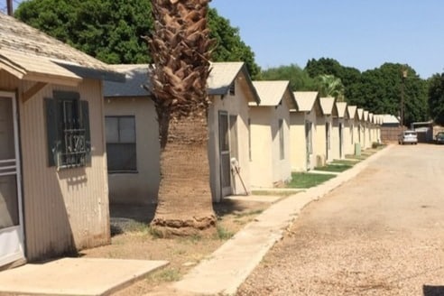Camino privado - 3640 W 3rd St