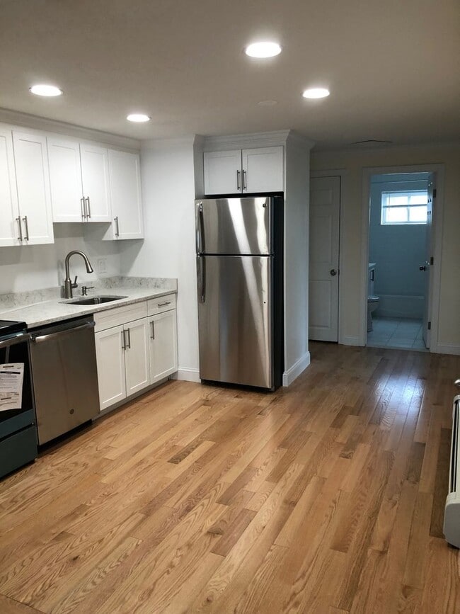 Photo - Allston 2 Bed – No Broker Fee – Heat & Hot Water Included – 6/1
