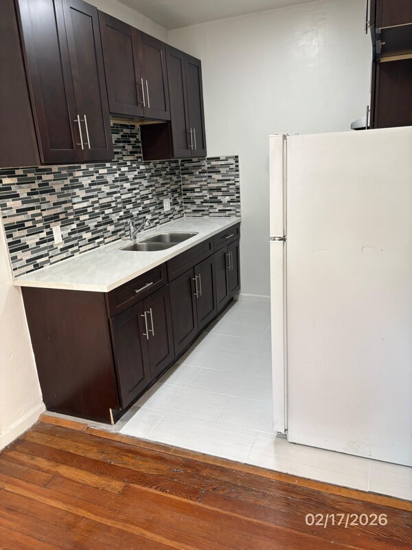 1523 N McCadden Pl Unit 206