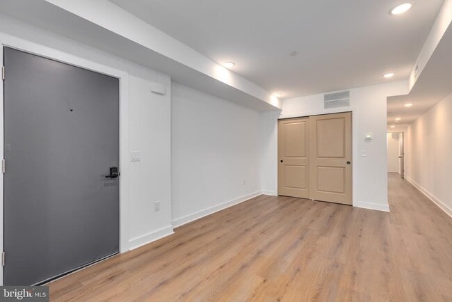 Building Photo - 1917 W Susquehanna Ave