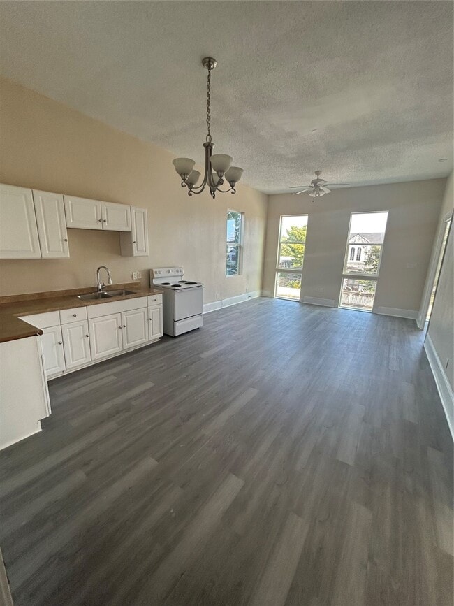 Photo - 1523 21st St Unit 4