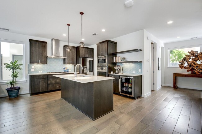 Photo - South Austin 3x3.5 Townhome @Bluebonnet Lane