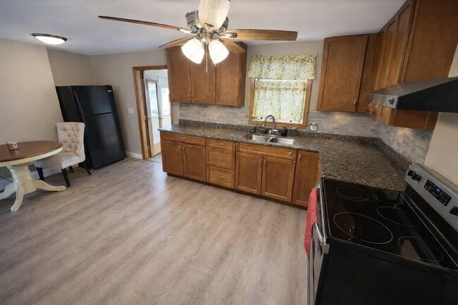 Photo - 22 Overhill Rd