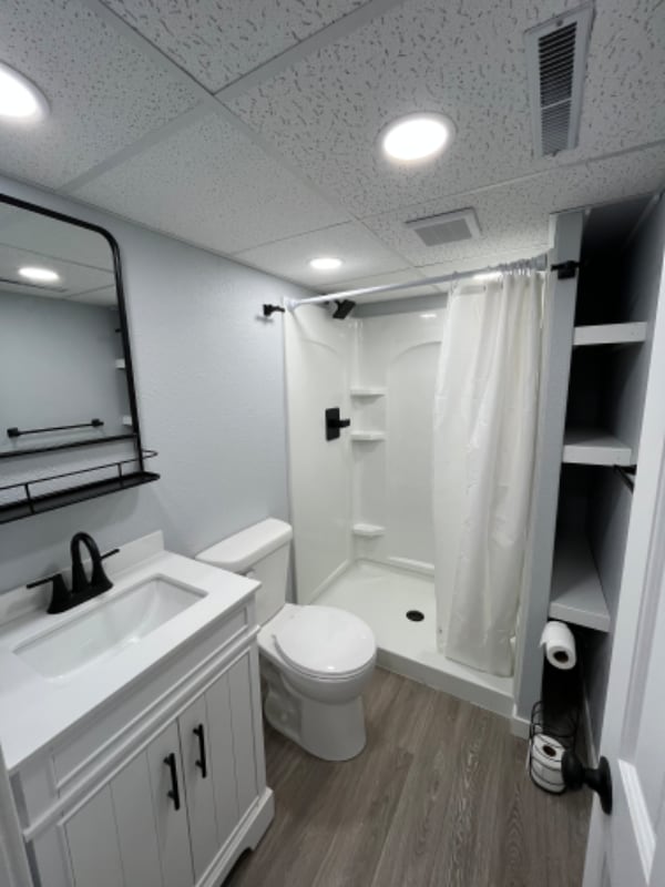 Photo - 516 E 5th St Unit 1