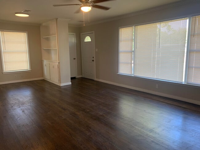 Photo - 3150 Ray Dr W