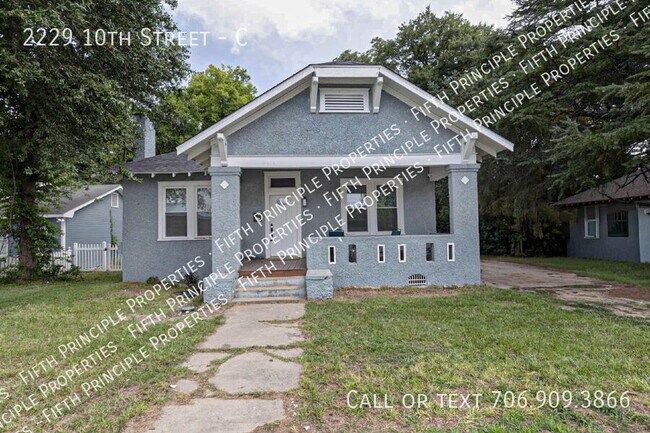 Building Photo - 2229 10th St Unit C