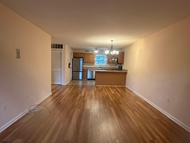 Photo - 551 London Ct Unit 551