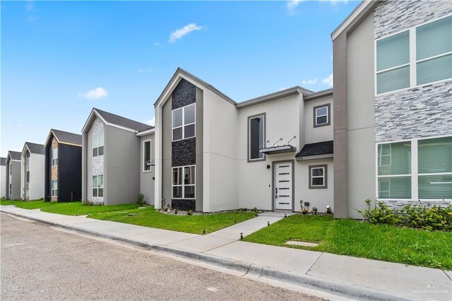 Photo - 5516 N Crown Pt