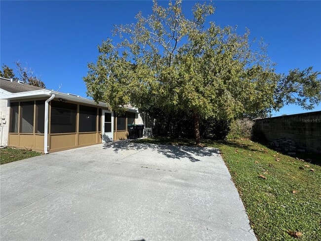 Photo - 547 Pigeon Cir