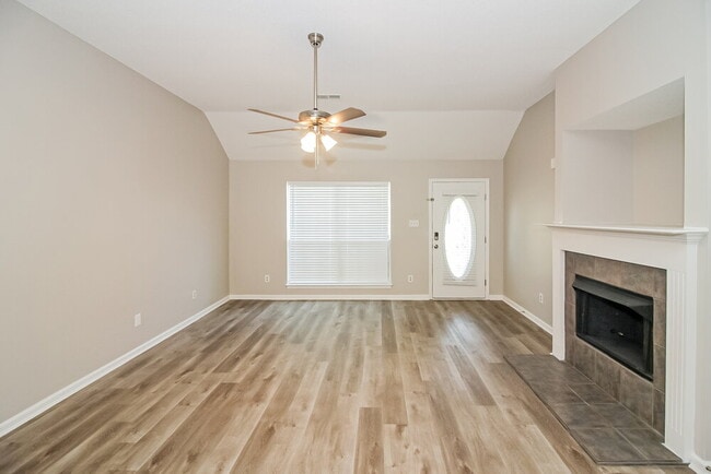 160 Garden View Dr