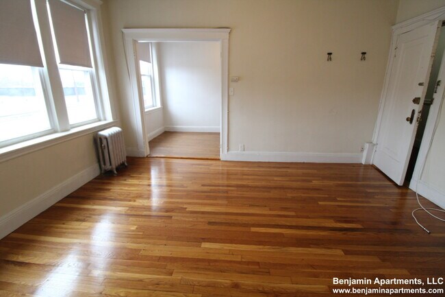 Photo - 109 Brainerd Rd Unidad 0018