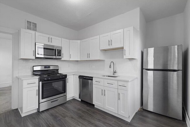 Photo - 3900 Howley St