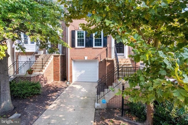 Photo - 7439 Heatherfield Ln