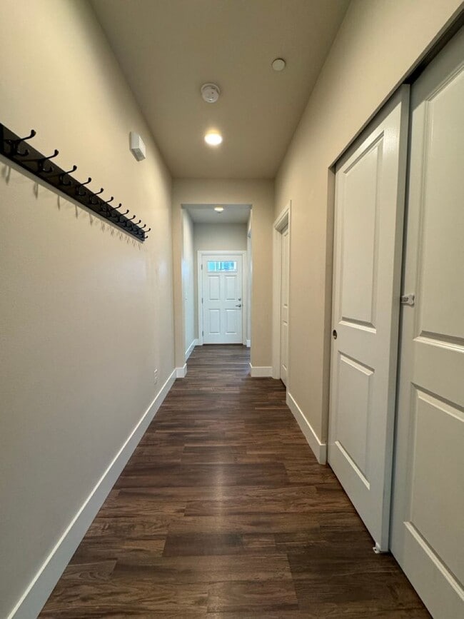 Photo - Gorgeous 4BR, 3.5BA Gem in Kingstone Community, Lynnwood,