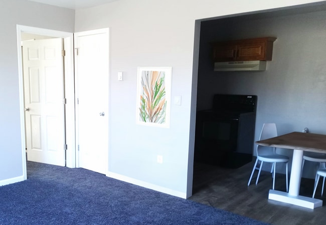 Photo - 16885 Lahser Rd Unit A8