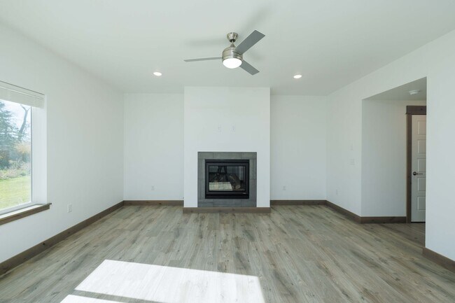 90 Whiskey Wy Unit A