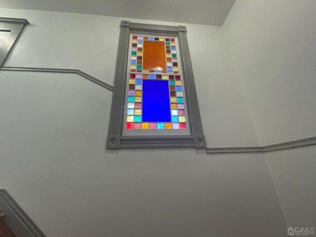 Photo - 264 Suydam St