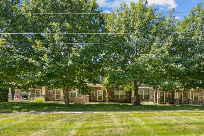 Photo - 1894 N Dubuque Rd