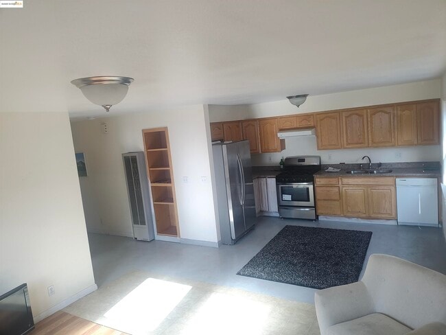 3532 San Leandro St