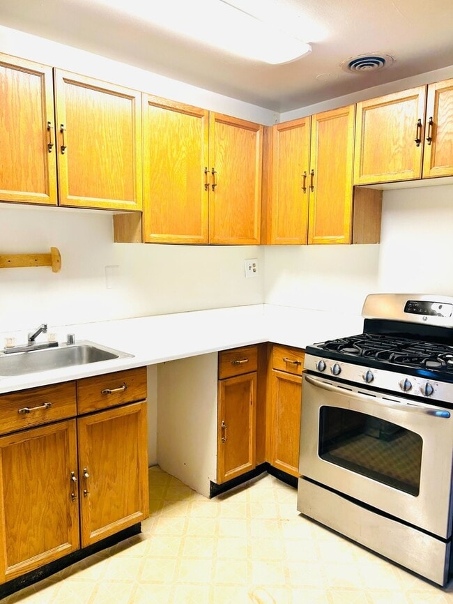 Photo - 1577 N Colonial Terrace