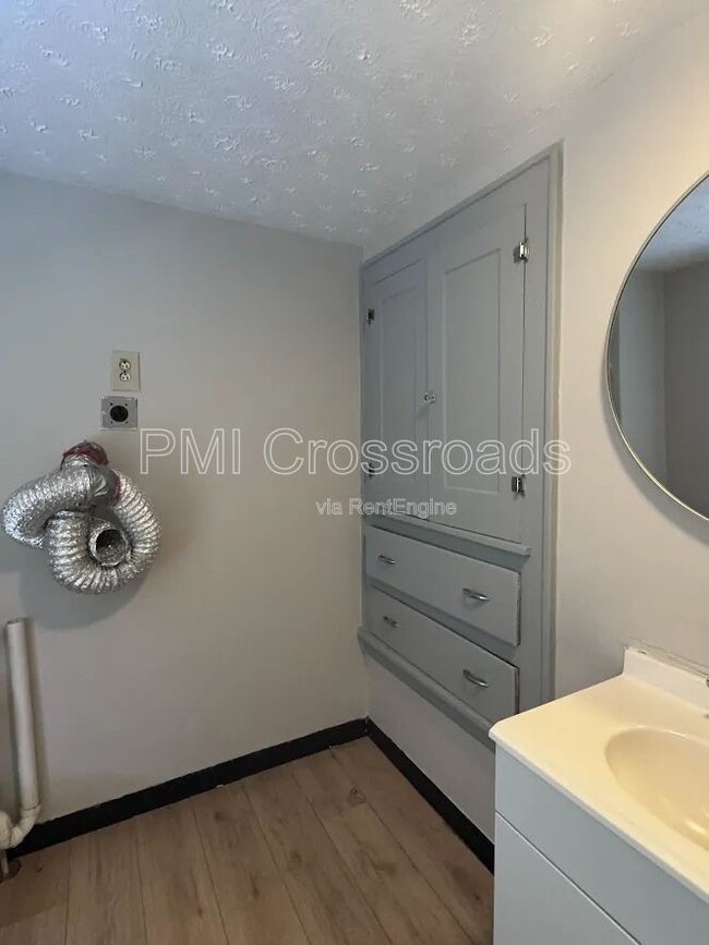 Photo - 1738 Flint Ave