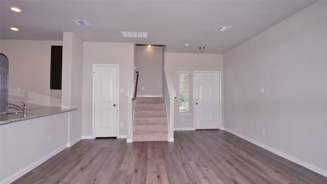 Photo - 2225 Angie Kaye Dr